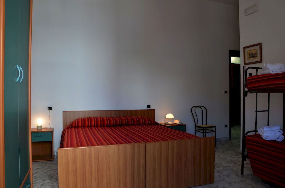 Roma Hotel Pineto Bagian luar foto